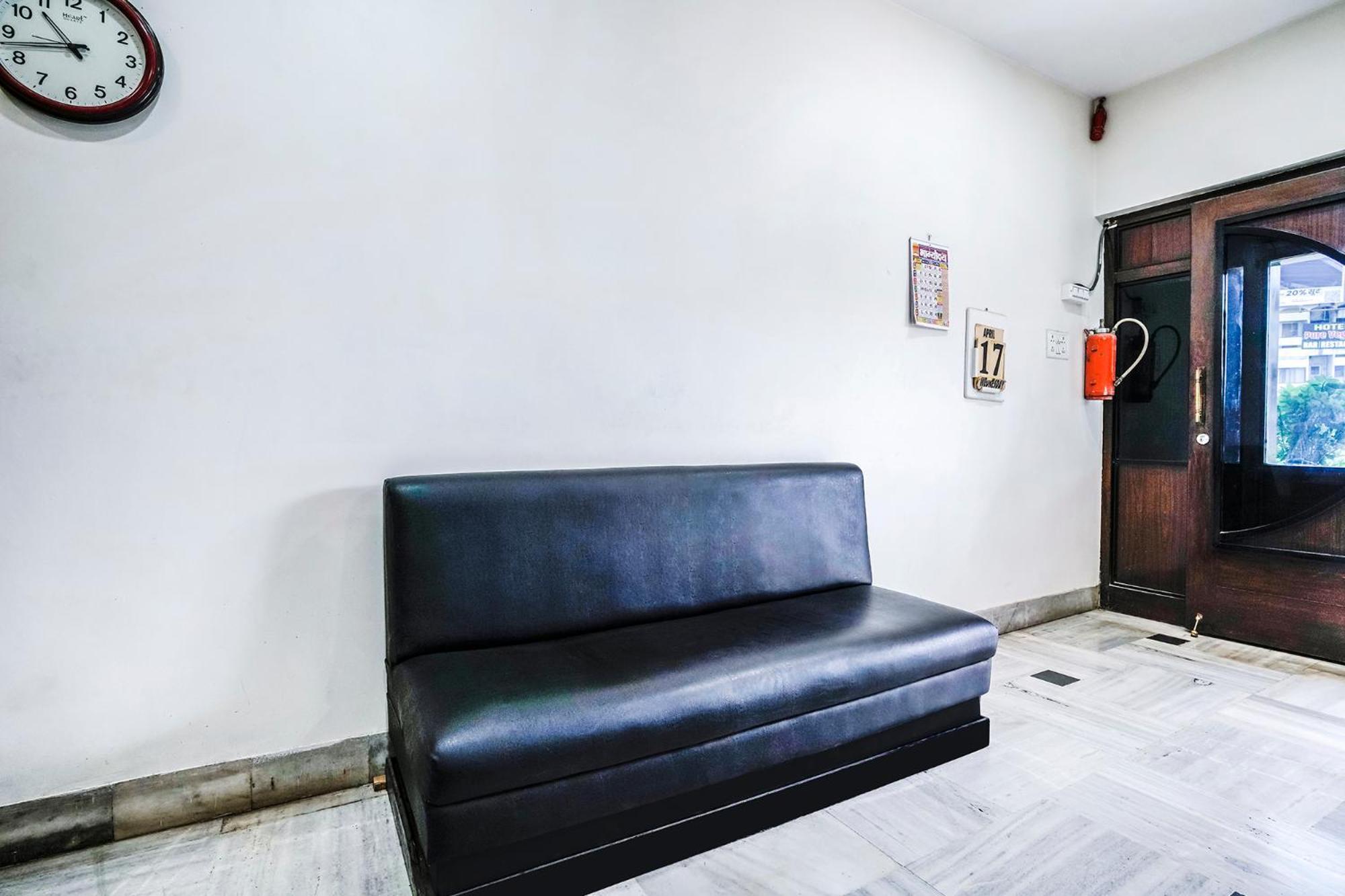 สปอต ออน 63194 โฮเต็ล ราช ทัวริสต์ Hotel นาสิก ภายนอก รูปภาพ